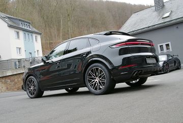 Porsche Cayenne Coupe E-Hybrid Black Edition*HA-Lenkung*