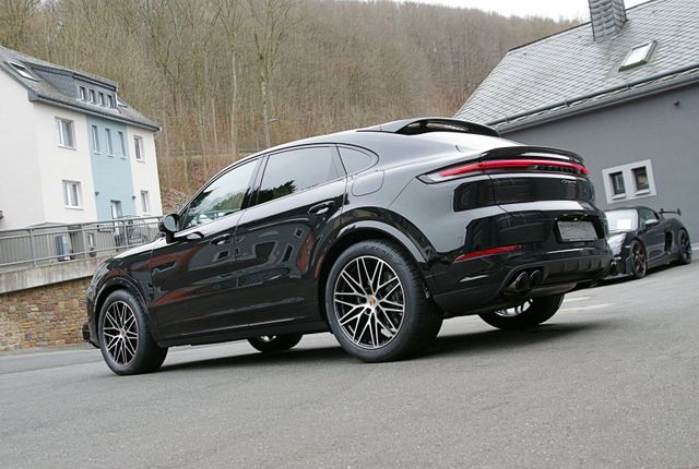 Porsche Cayenne Coupe E-Hybrid Black Edition*HA-Lenkung*