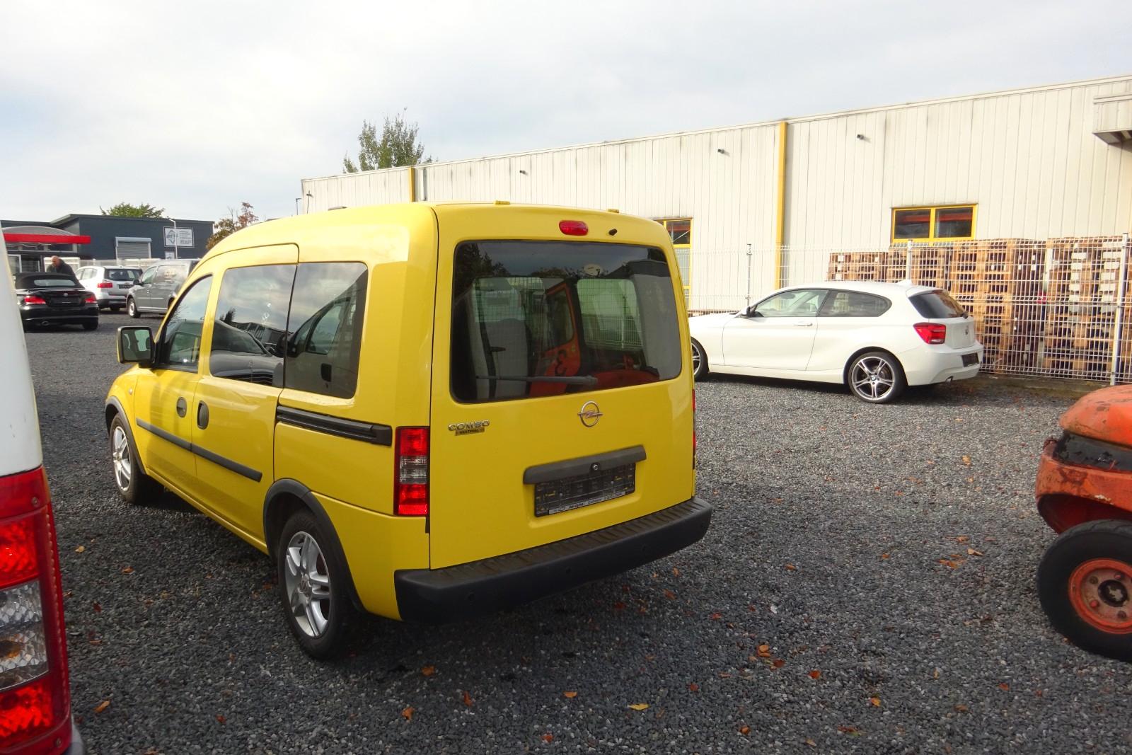 Opel Combo 2010 — photo 6