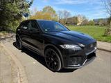 Jaguar F-Pace SVR V8 HUD PANO LEDER 22ZOLL AHK SCHALE - Jaguar F-Pace: Svr