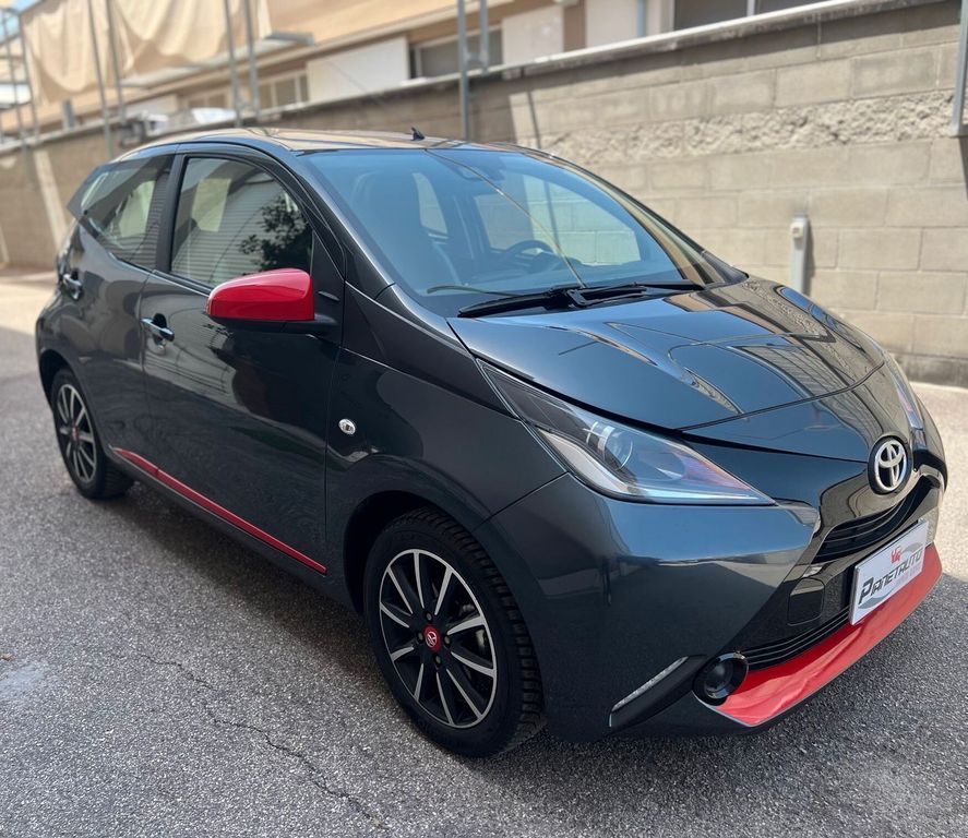 Image of Toyota Aygo (X)