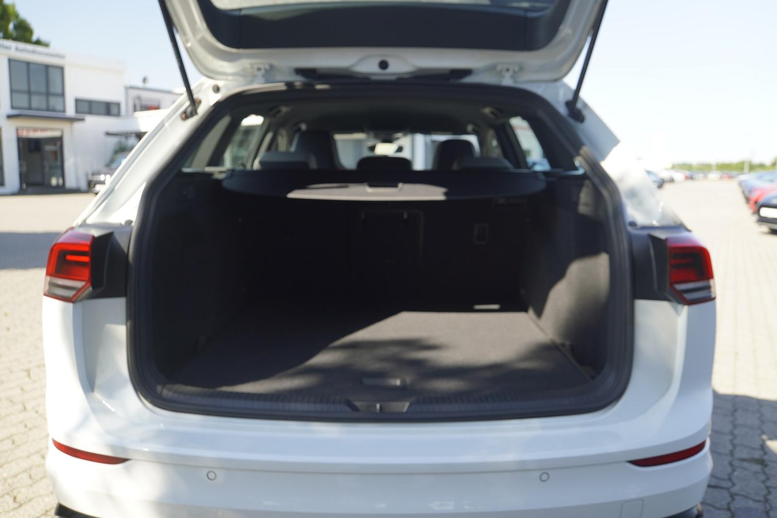 Volkswagen Golf VIII Variant 2.0 TDI R-Line LED Navi Kamera, миниатюра 30