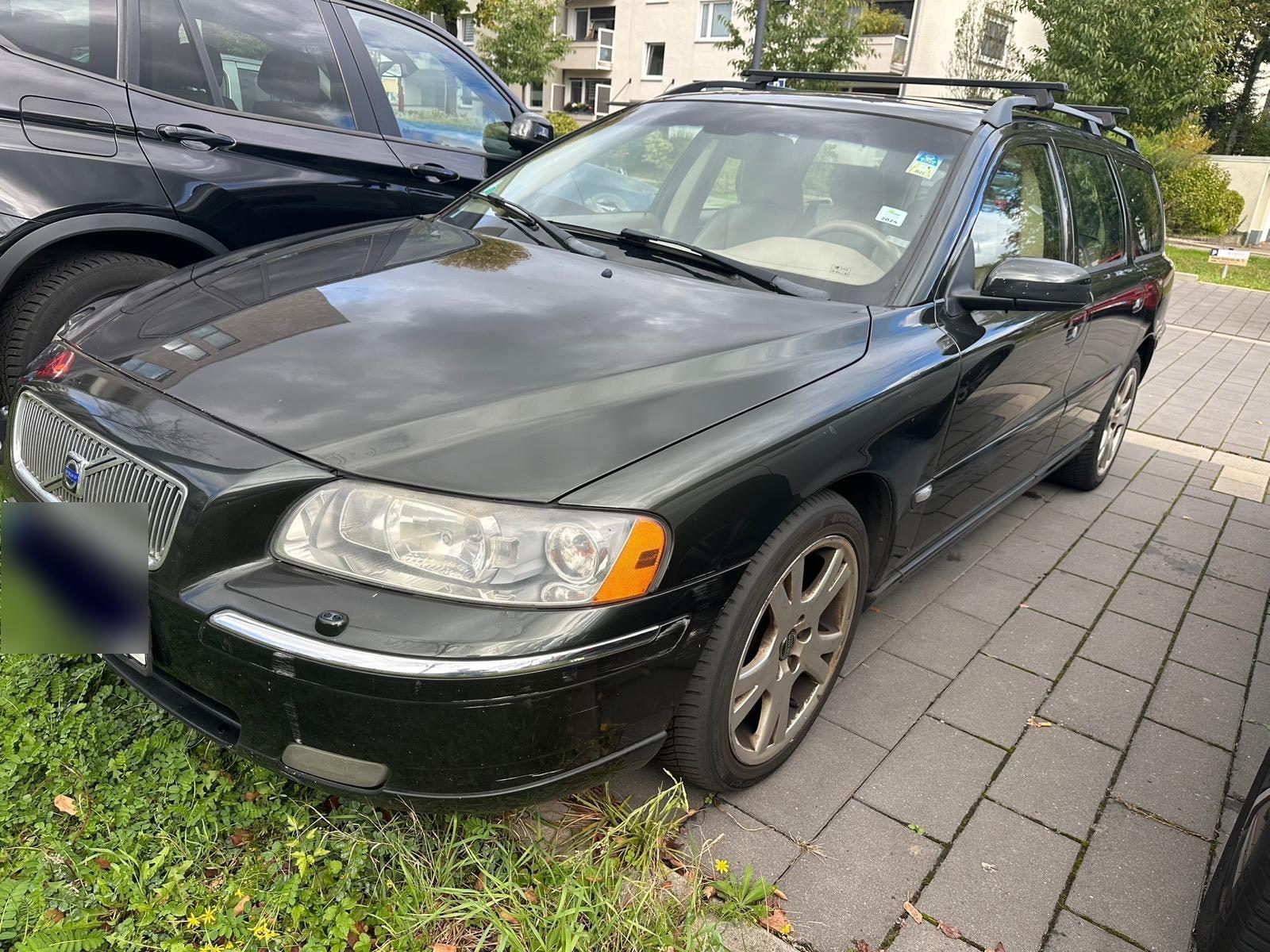 Volvo V70 2005 — вигляд ззаду