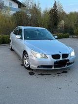 BMW 520i E60 - BMW 520: E60