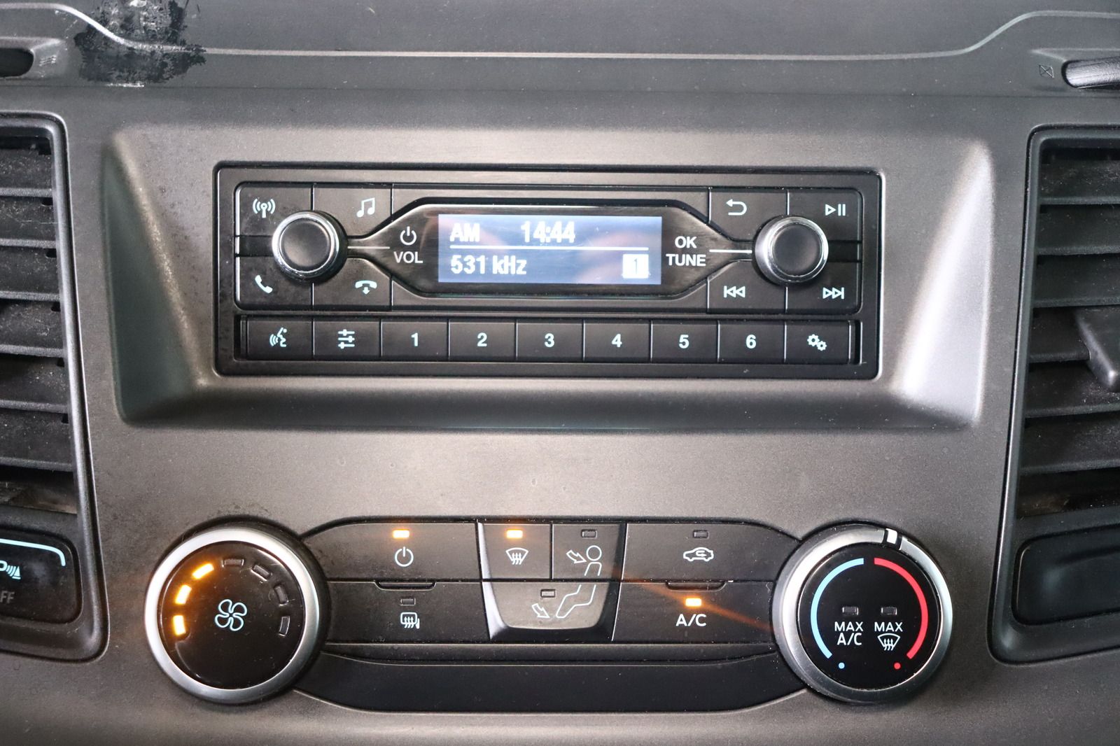 Fahrzeugabbildung Ford Transit Custom Kasten 280 L1H1 LKW Trend