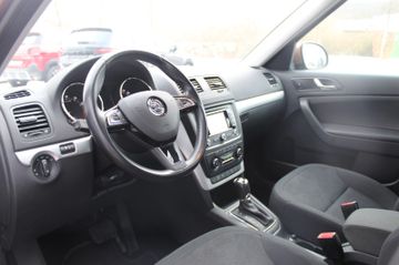 Fahrzeugabbildung SKODA Yeti Ambition Navi Xenon AHK