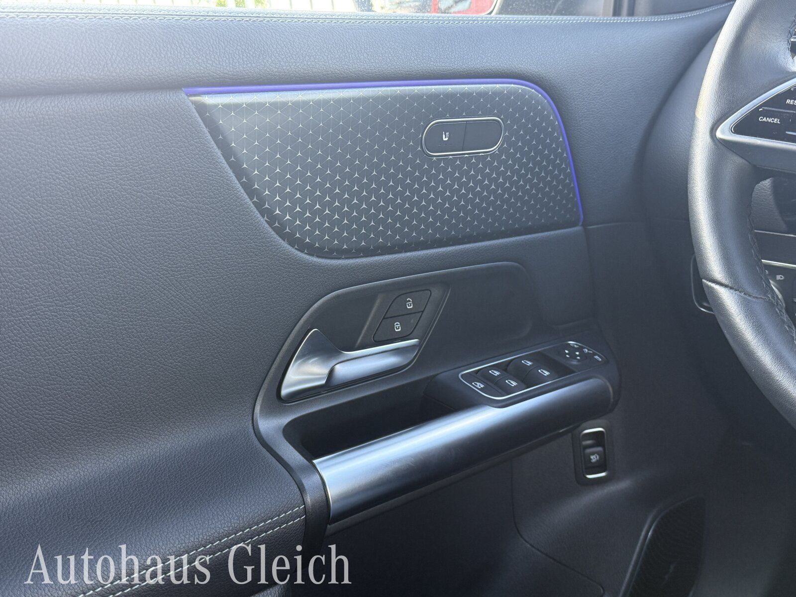 Fahrzeugabbildung Mercedes-Benz GLA 220 Progressive (EURO 6d) Navi/Standheizung