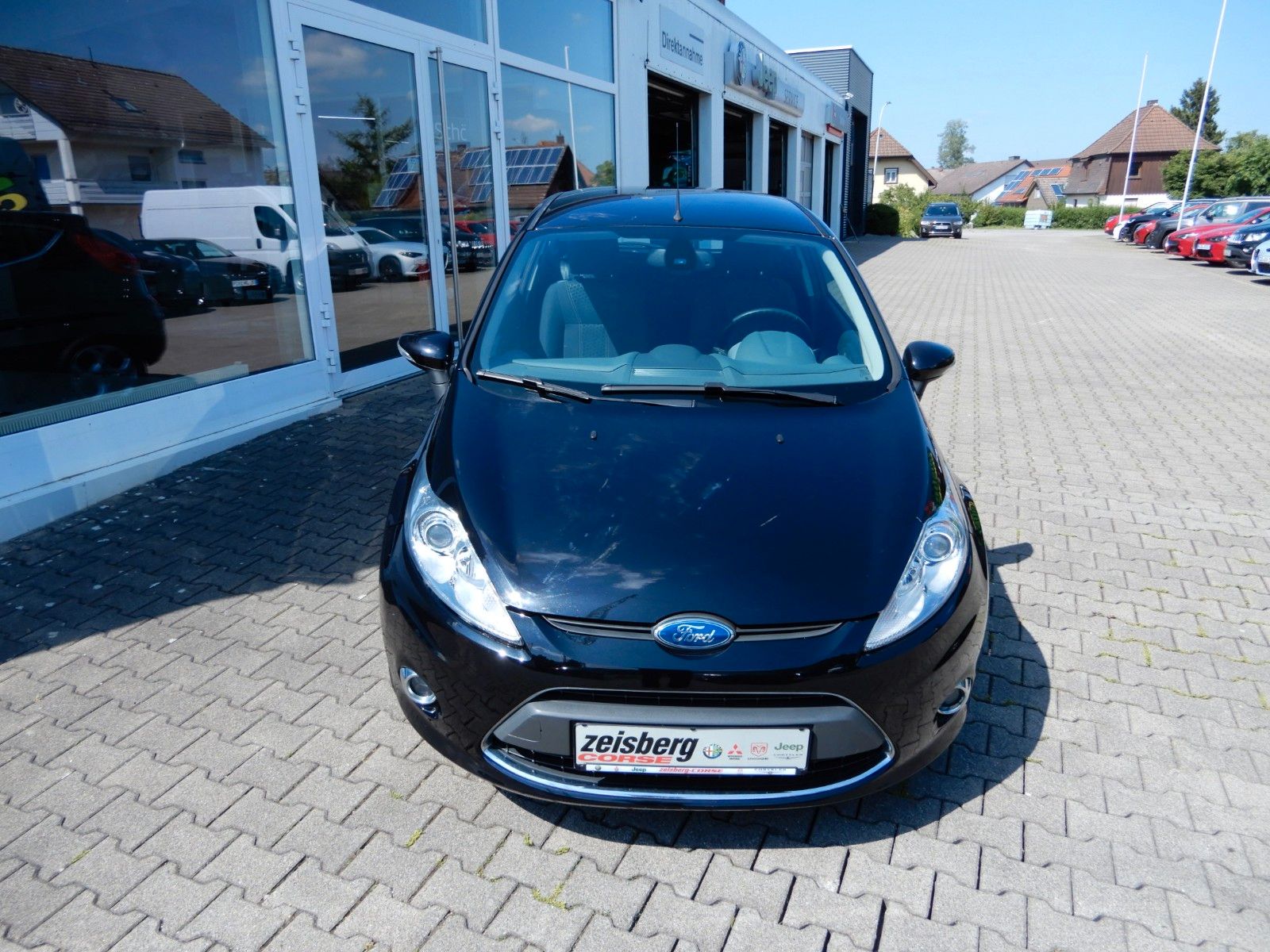 Fahrzeugabbildung Ford Fiesta 1.6 Titanium 3-Türer Klima 89€/Mon. Fin.