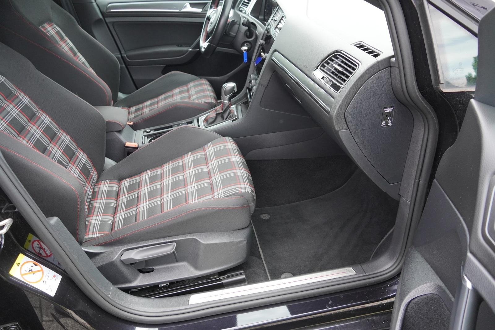 Volkswagen Golf VII 2.0 GTI Performance DSG LED Navi ACC