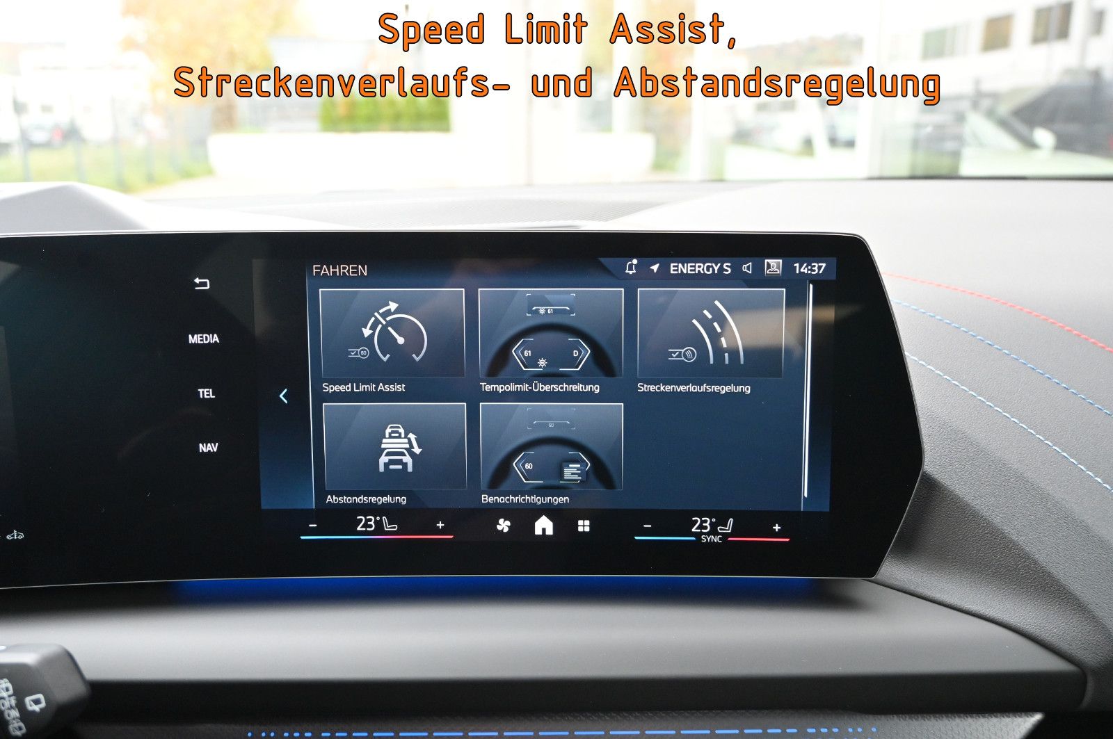 Fahrzeugabbildung BMW 120d M SPORT PRO °ACC°AHK°HARMAN°HUD°MEMO°360°