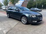 Skoda Octavia Combi Joy Automatik Guter Zustand