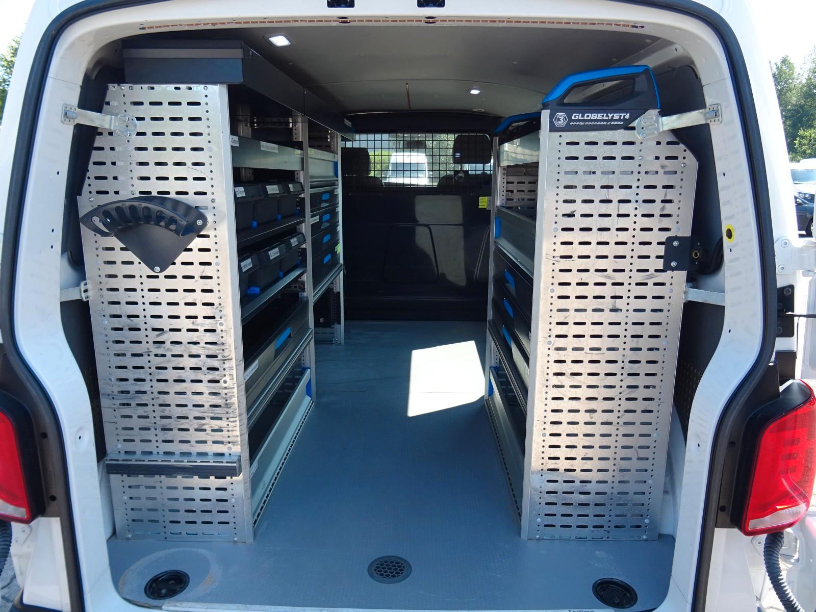 Volkswagen T6.1 Kasten LR AHK Regale Standheizung Kamera