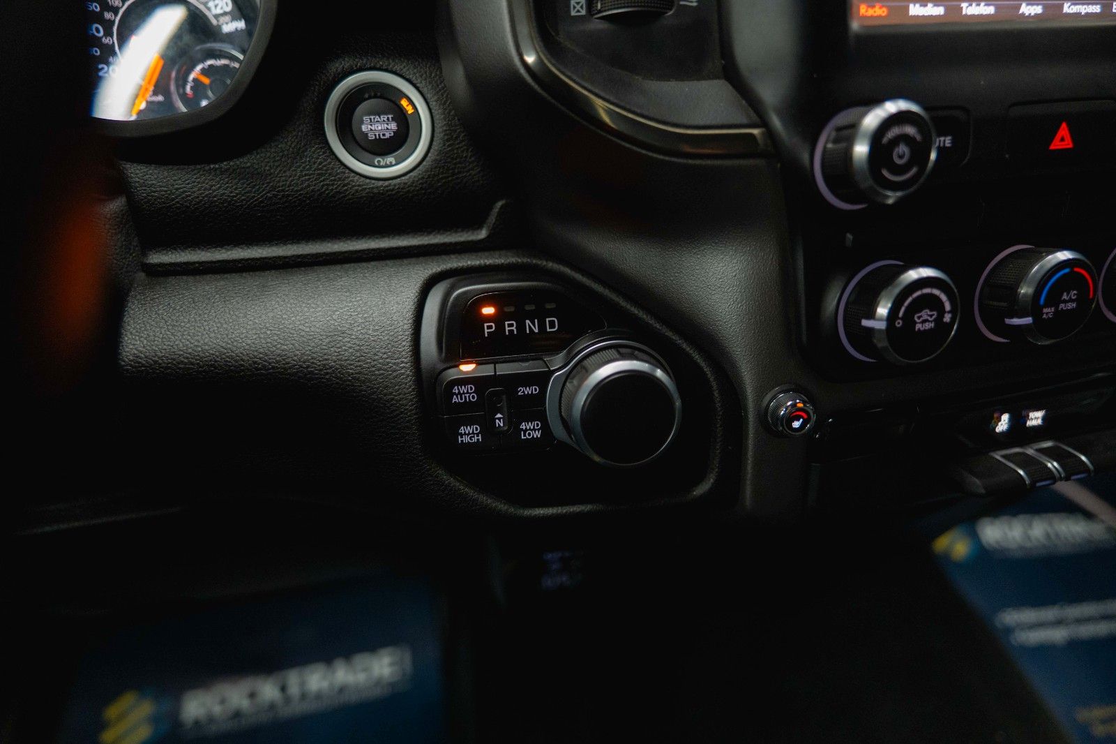 Fahrzeugabbildung Dodge RAM 5.7 V8 HEMI 4x4 OFFROAD LONGBED Limited LED