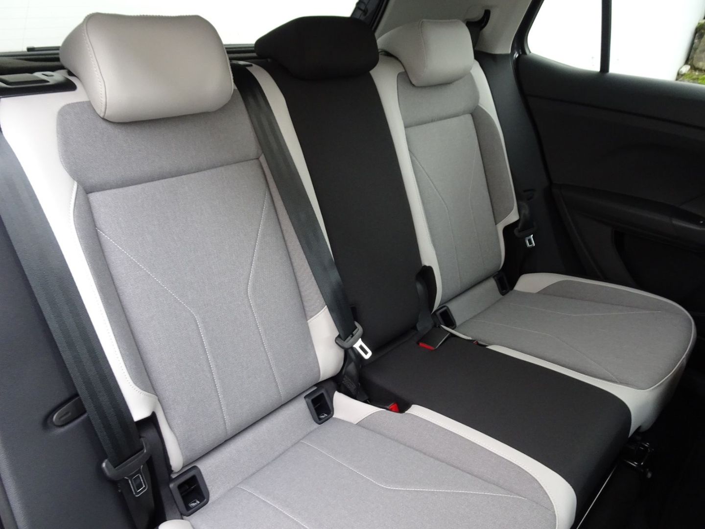 T-Cross 1.0 TSI DSG Style Navi/Kamera/LED/AHK