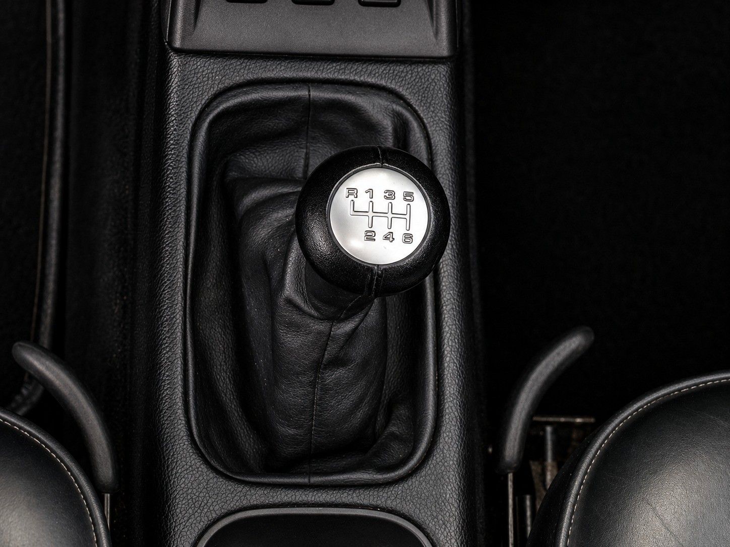 Fahrzeugabbildung Porsche 993 CARRERA CABIO KLIMA LITRONIC 17''CUP*DEUTSCH