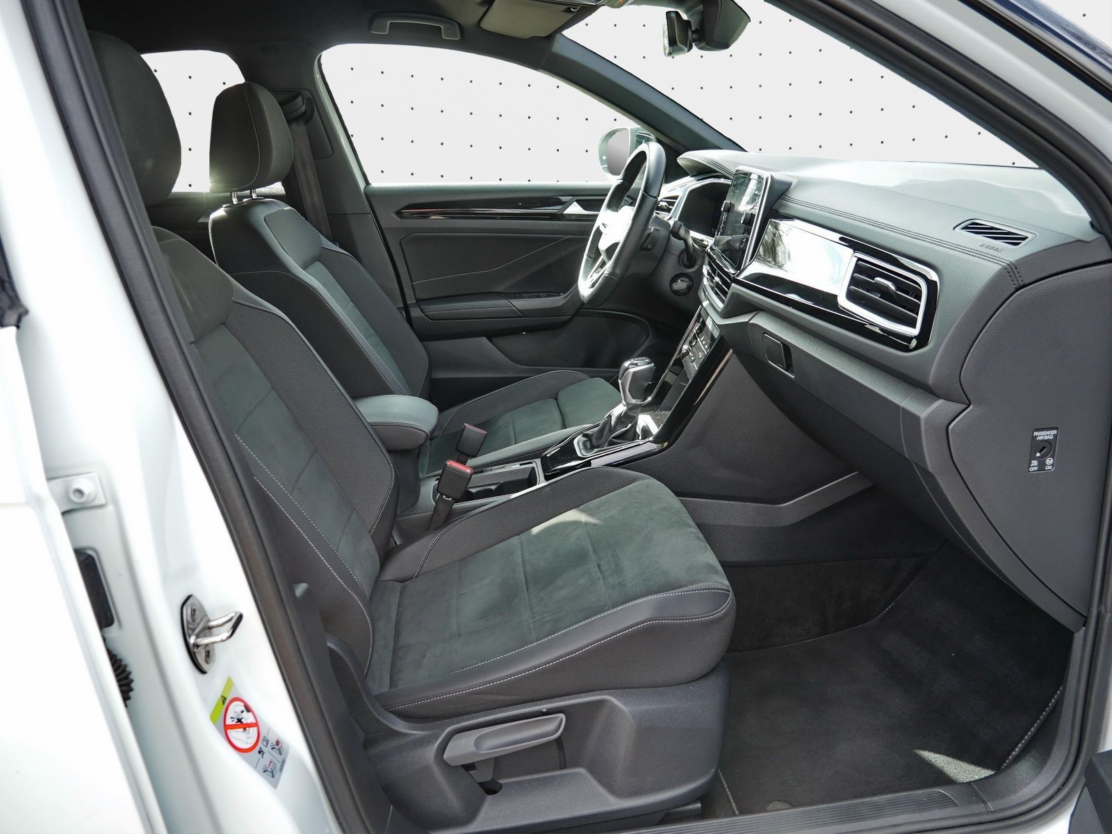 Volkswagen T-Roc - Bild 4