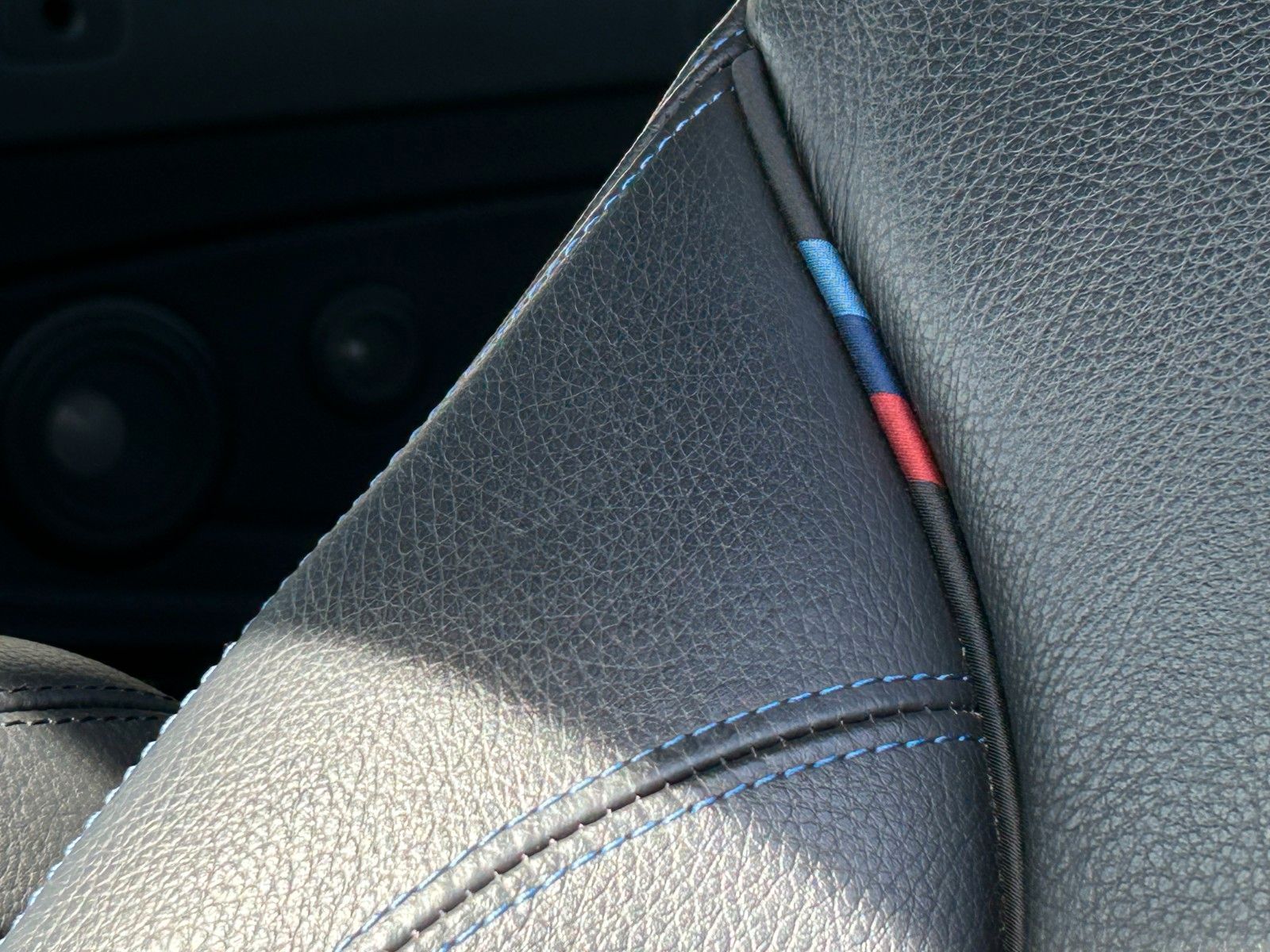 Fahrzeugabbildung BMW 420i Cabrio Steptr. M Sport Leder H&K LED LHZ