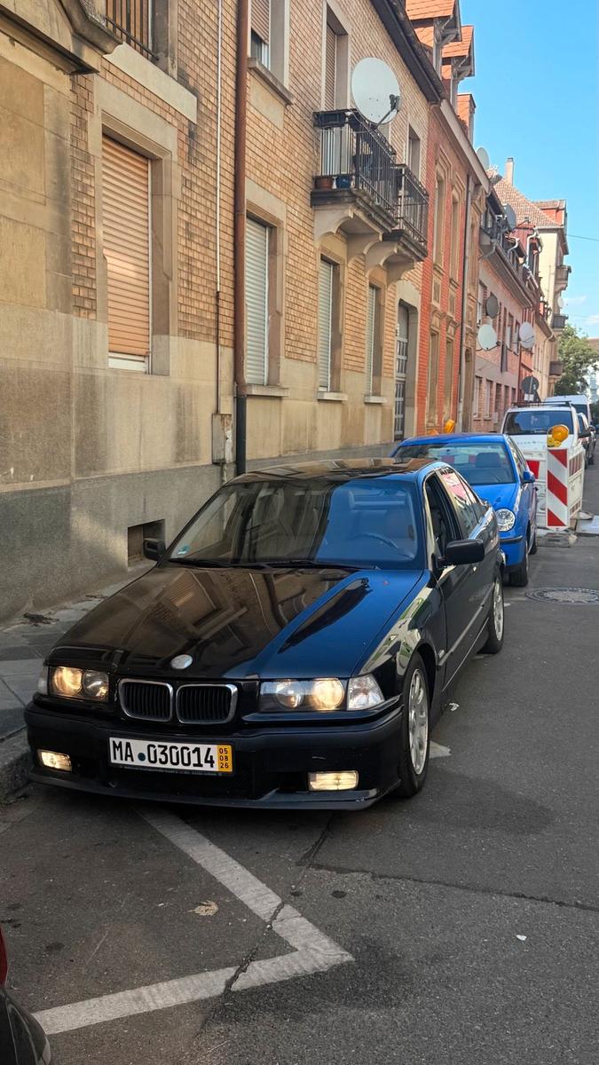 BMW 318