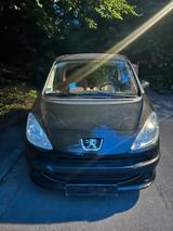 Peugeot 1007 neu tüv neu insepektion - gebrauchte Peugeot 1007 aus dem Jahr 2009