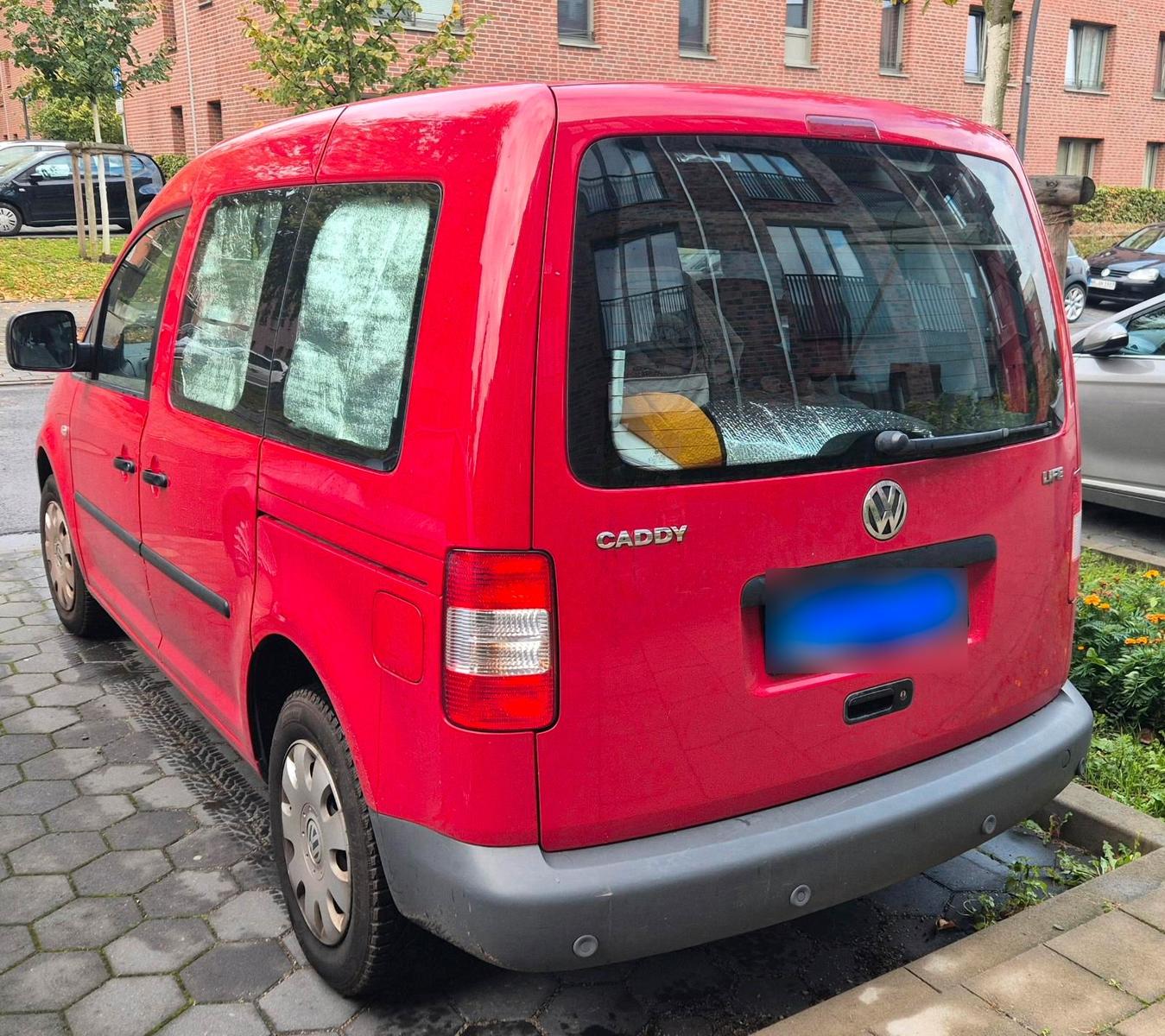 Volkswagen Caddy 2009 — interior