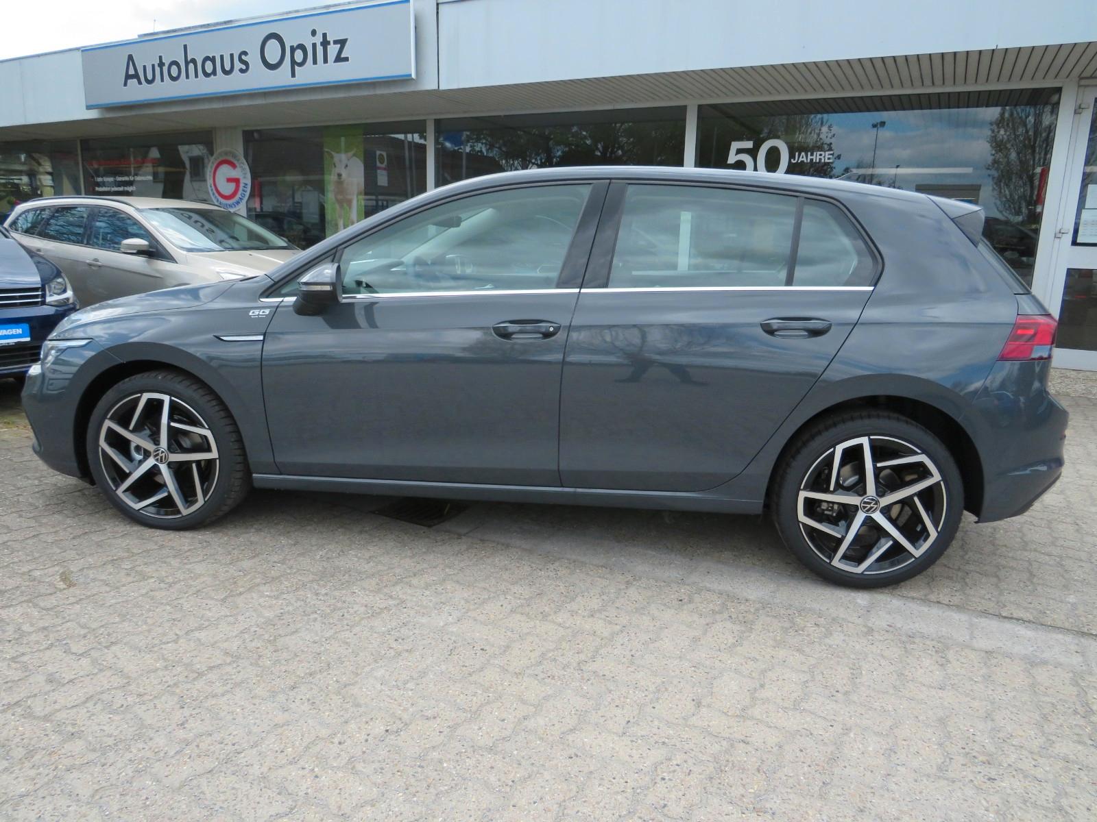 Volkswagen Golf VIII 1.5  Style eTSI DSG*18 Zoll,ACC*