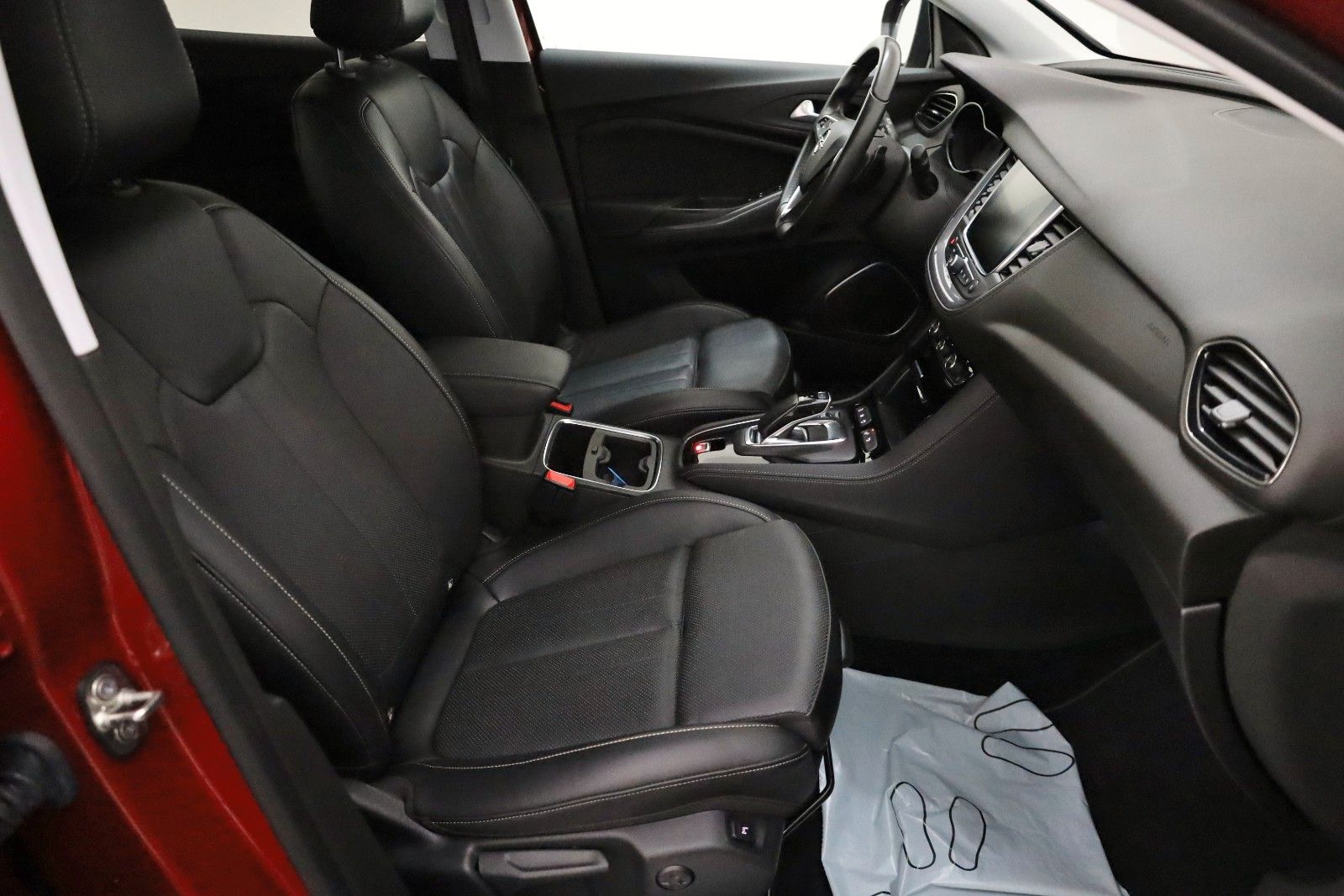 Fahrzeugabbildung Opel Grandland X Innovation Leder,Navi,LED,ACC,AHK