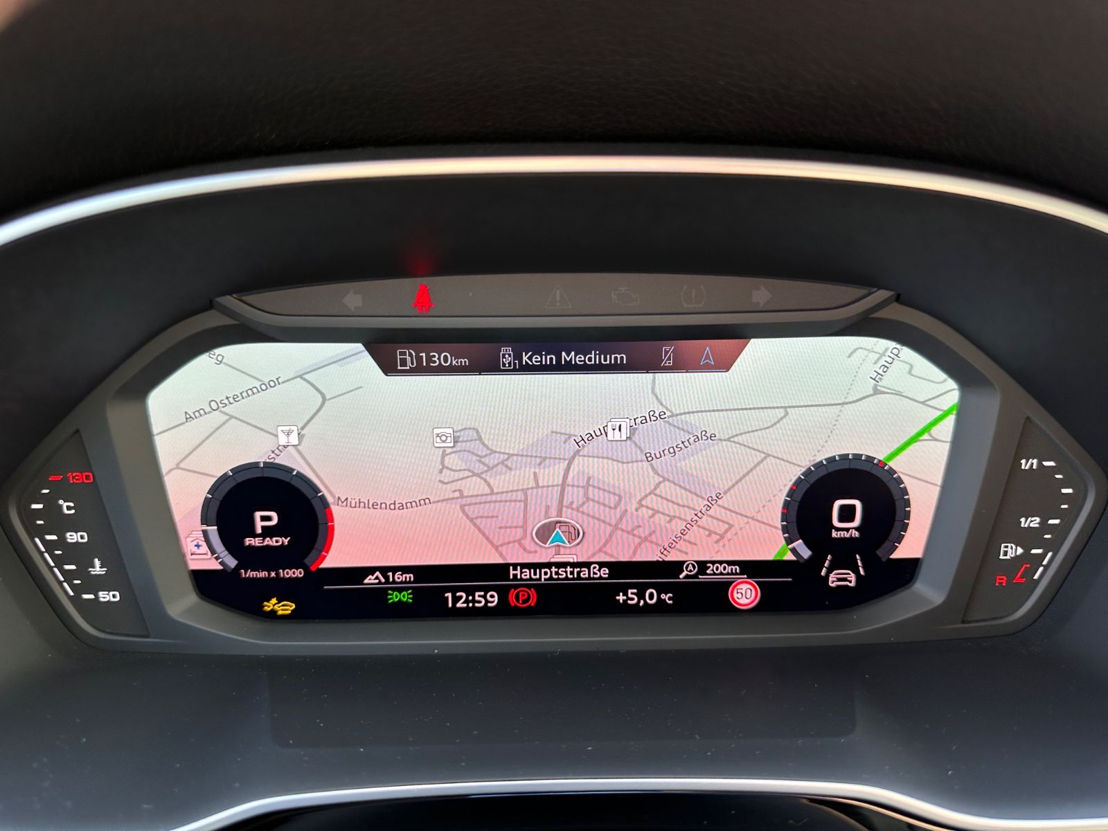 Fahrzeugabbildung Audi Q3 35 TFSI S line S Tronic Navi/ACC/SHZG/LED/PDC