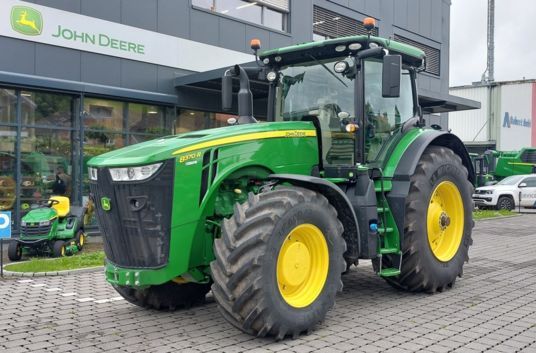 John Deere 8370R