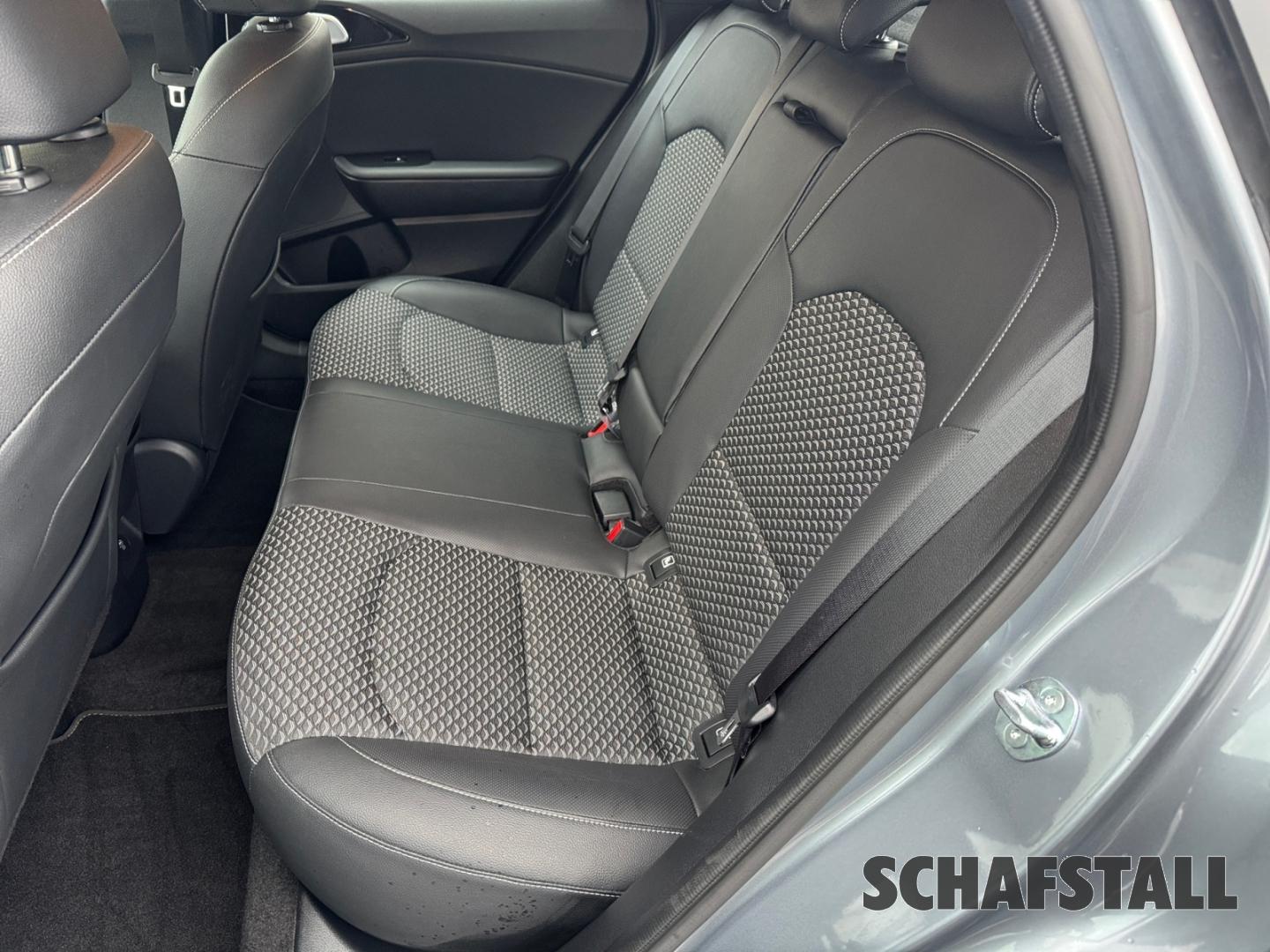 Kia XCeed 1.5 T-GDI DCT7 Vision Komfortpaket Allwett