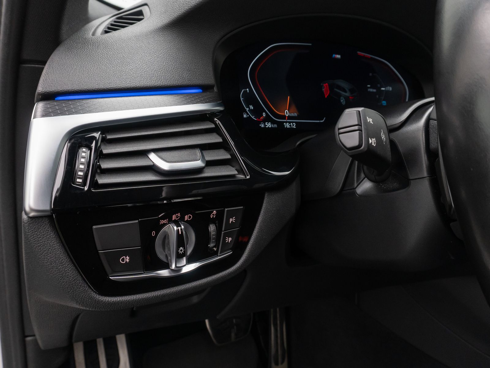 Fahrzeugabbildung BMW 530i M Sport Stop&Go Alarm DAB Komfort HiFi 18"