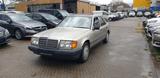 Mercedes-Benz E 230...Oldtimer 230E Automatik...Schiebedach.. - graue Mercedes-Benz E 230