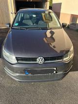 Volkswagen VW Polo 2016  TÜV neu gepflegt  Privatverk