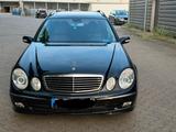 Mercedes-Benz MERCEDES BENZ W211 E220 CDI AVANTGARDE  TO... - Mercedes-Benz E 220: Cdi W211
