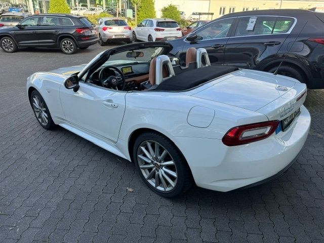 Fahrzeugabbildung Fiat 124 Spider Lusso KLIMA KEYLESS NAV RFK SHZ ALU