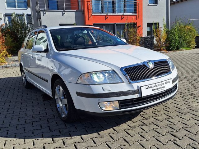 Skoda Octavia Combi Elegance 2.0 TDI AHK Xenon Navi