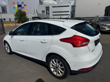 Ford Focus - 5