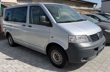 Volkswagen T5 Transporter - 1