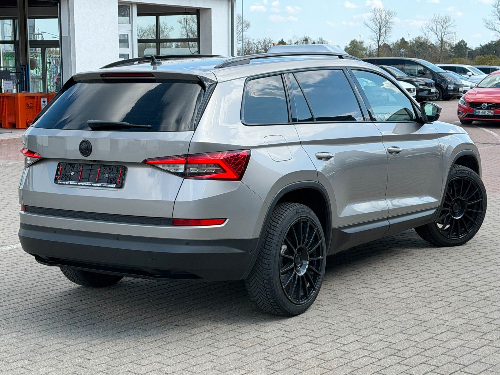 Fahrzeugabbildung SKODA Kodiaq 2.0 TSI Style *Pano*Standhzg*7Si*ACC*AHK*