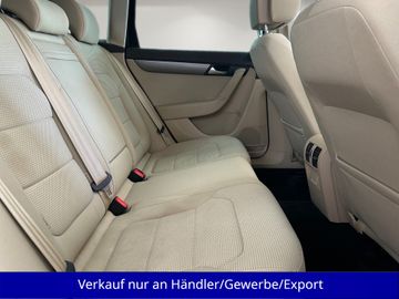 Volkswagen Passat Variant - 12