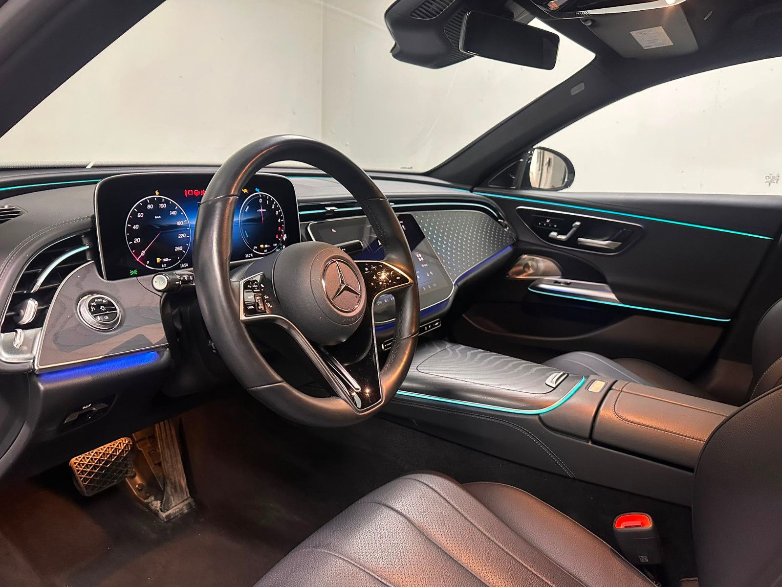 Fahrzeugabbildung Mercedes-Benz E 300 de 4M T All-Terrain *4D SOUND*KEYGO*20"AMG