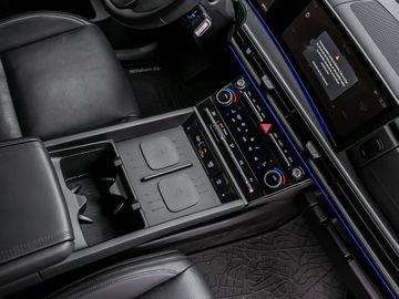 Hyundai Santa Fe 1.6 T-GDI Hybrid 158 kW 4WD Blackline