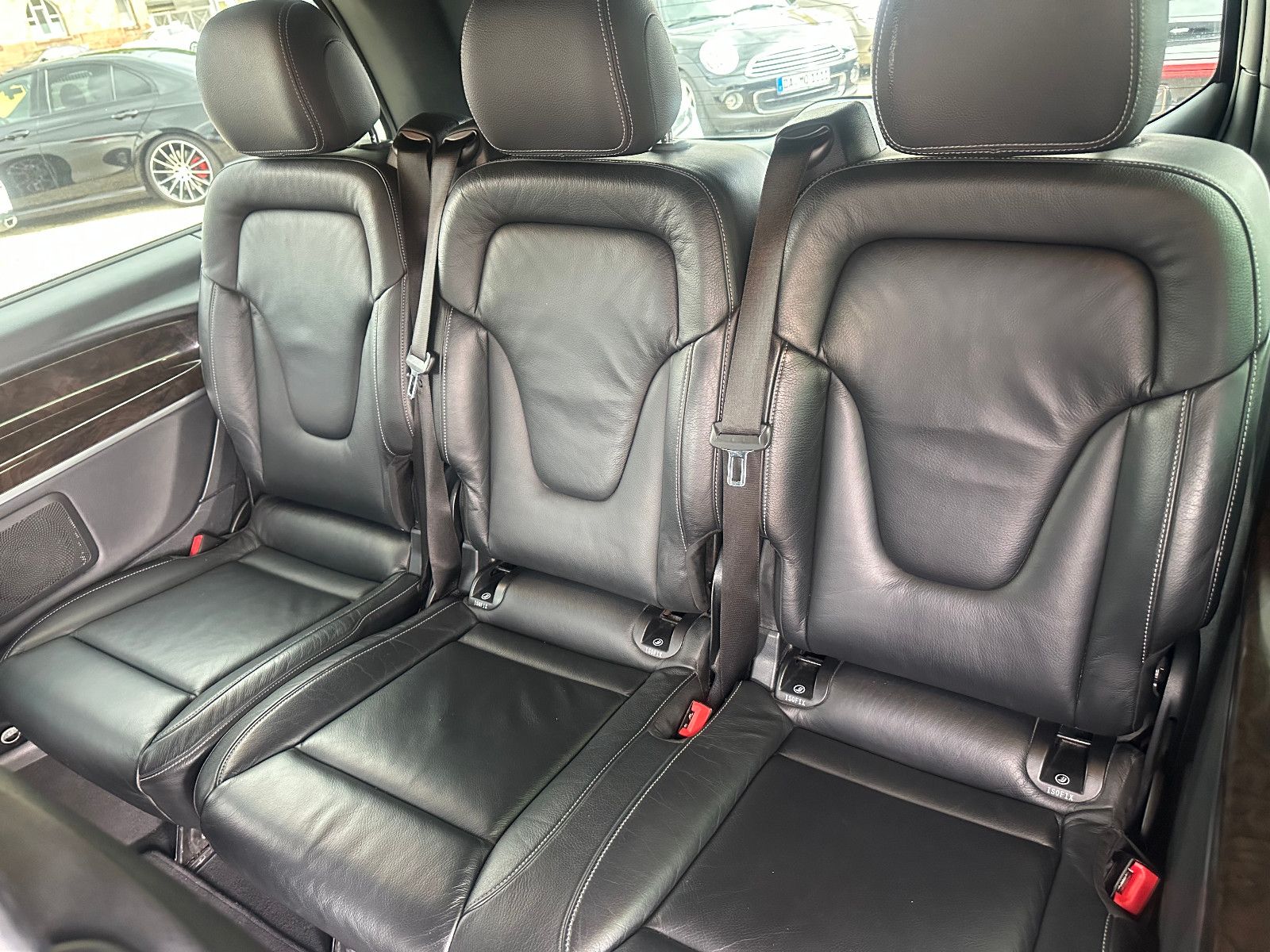 Fahrzeugabbildung Mercedes-Benz V 250d 4MATIC AVANTGARDE*AHK+EXTRA LANG