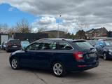 Skoda Octavia Combi Elegance 1.Hand/Start/Stopp/PDC - Skoda Octavia Elegance mit Benzin-Antrieb