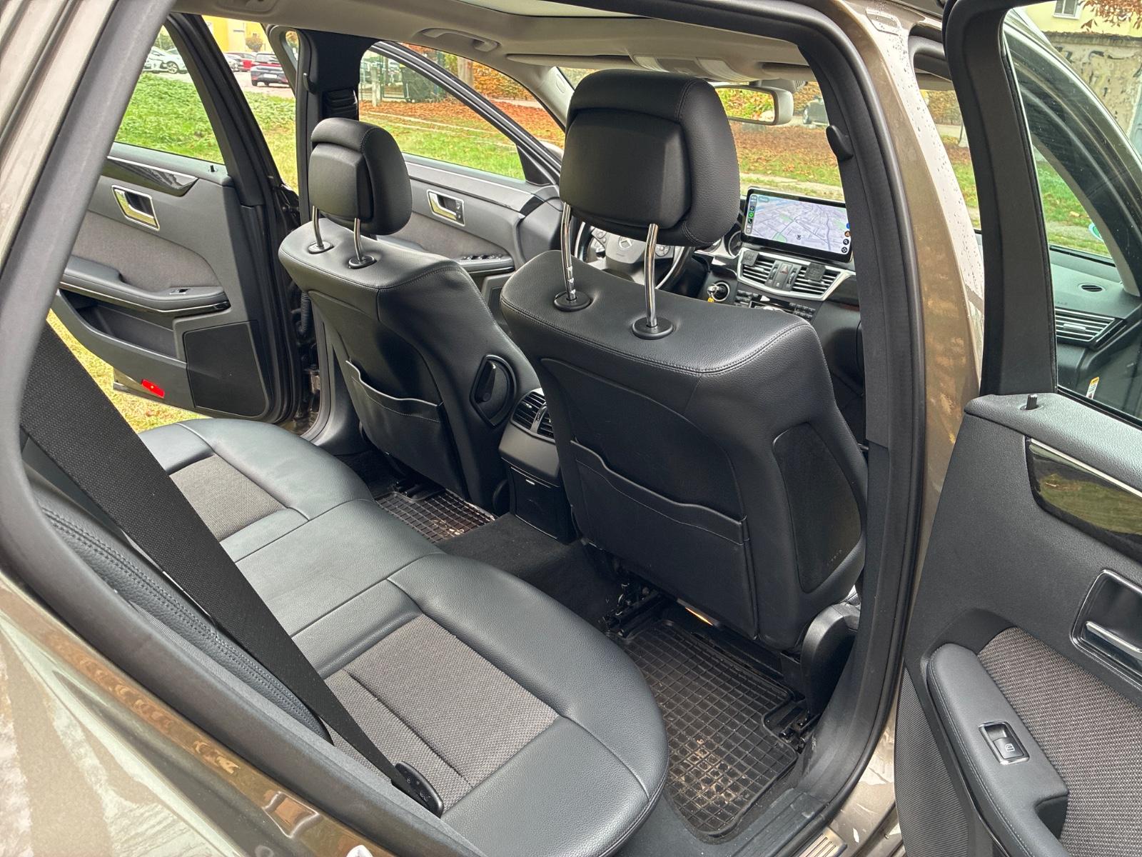 Mercedes-Benz 350 2010 — photo 7