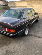 Mercedes-Benz Mercedes Benz 190 D 2.0 L - Mercedes-Benz 190 mit Diesel-Antrieb: Automatik