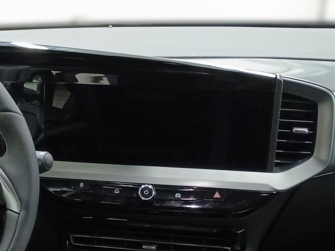 Fahrzeugabbildung Opel Mokka Edition Hybrid/Automatik/Navi!