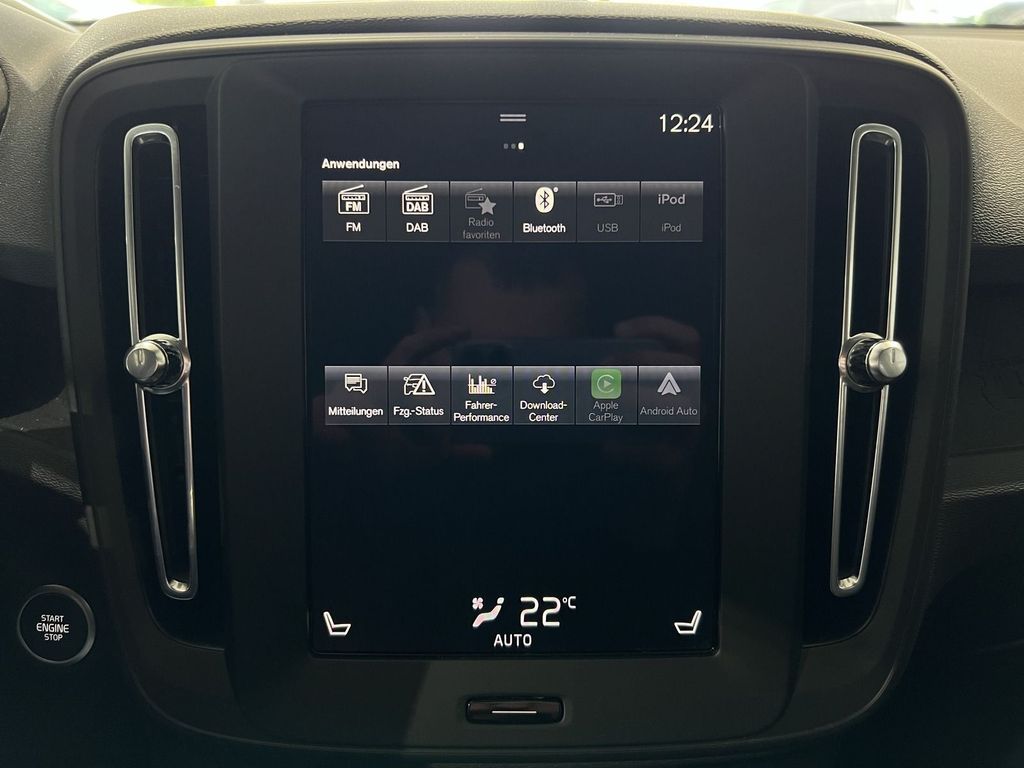 Volvo XC40 T3 Momentum Core Kamera LED WinterP Navi