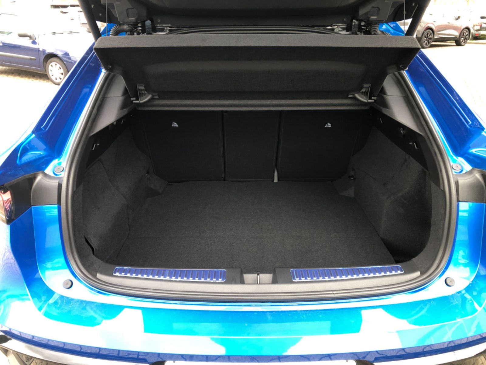 Renault Rafale - Bild 19