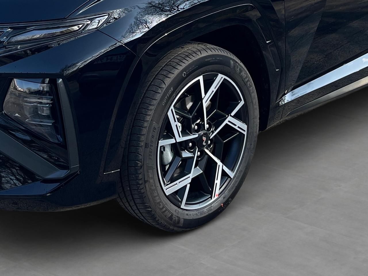 Fahrzeugabbildung Hyundai TUCSON N-LINE 2xKlima ACC AUT Akustikglas Kam.