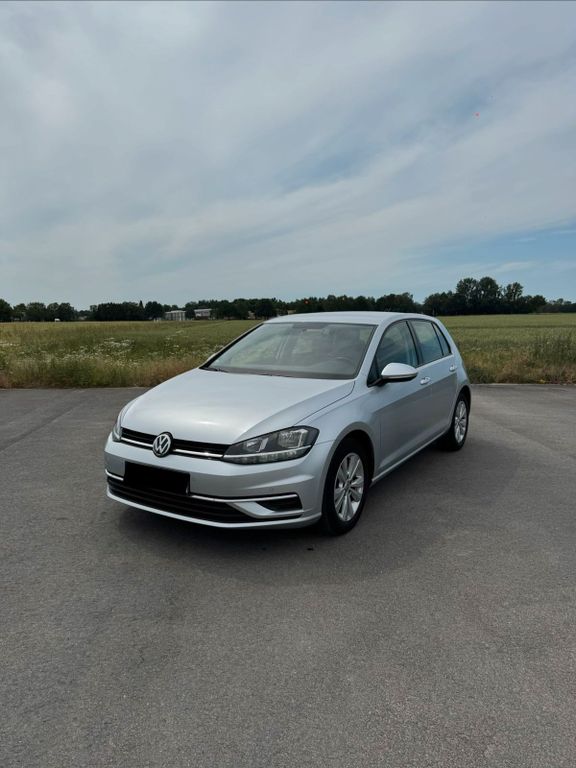 Image of Volkswagen Golf